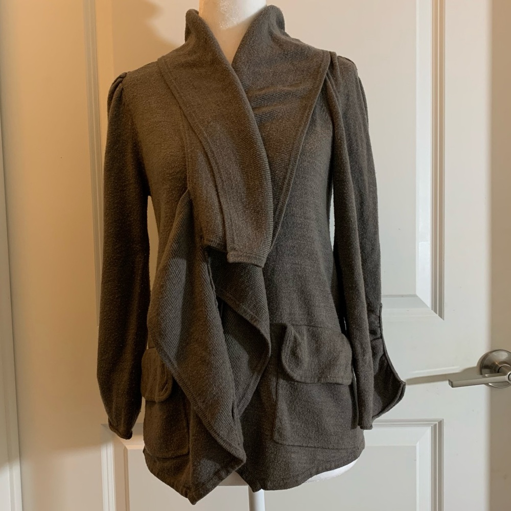Aqua | large | light grey | long sleeves, collared cardigan